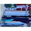 Image 3 : 330metres HEAVY CREPE & CHIFFON MATERIAL 60"W WITH ABSTRACT GEOMETRIC PATTERN
