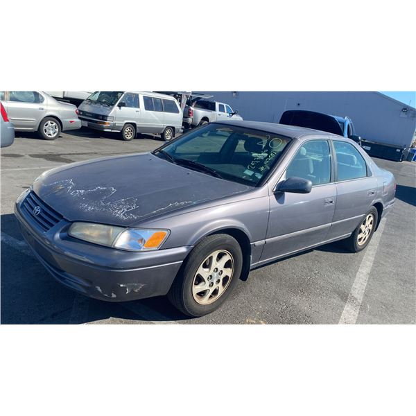1999 Toyota Camry LE V6