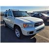 Image 2 : 2002 Nissan Pathfinder SE