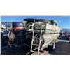 Image 3 : 2001 LOWE PONTOON