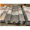 Image 2 : 159.3 SQ FT TOTAL EURO STYLE LOFT OAK ES8576P 12MM LAMINATE FLOORING , 10 BOXES 15.93