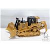 Image 2 : 1:50 scale Diecast Masters CAT D8T track-type tractor w/ 8U blade. Item #85566 w/ shipper. Items may