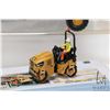 Image 2 : Two 1:50 scale Diecast Masters diecast toys including 14M motor grader item #85189 and CB 2.7 utilit