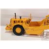 Image 8 : 1:48 scale Classic construction models CAT 637E wheel tractor-scraper