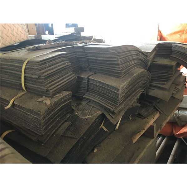 PALLET OF ASPHALT ROOFING SHINGLES