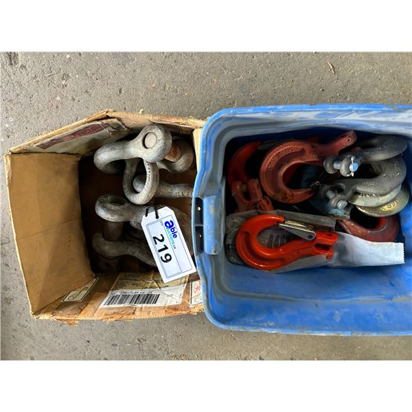 BOX OF ASSORTED RIGGING SHACKLES & HOOKS - Able Auctions