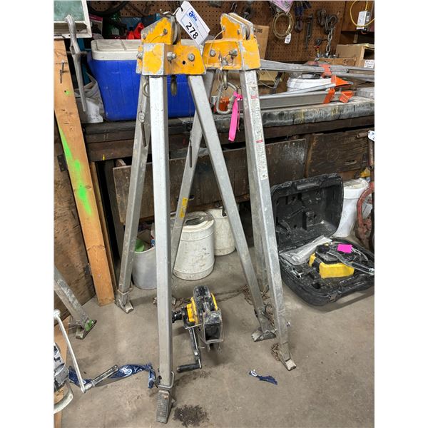 2 TRIPOD CONFINED SPACE MAN HOIST WITH 1 RETRACTABLE SAFETY LINE