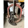 Image 2 : 2 LARGE PIPE CUTTERS
