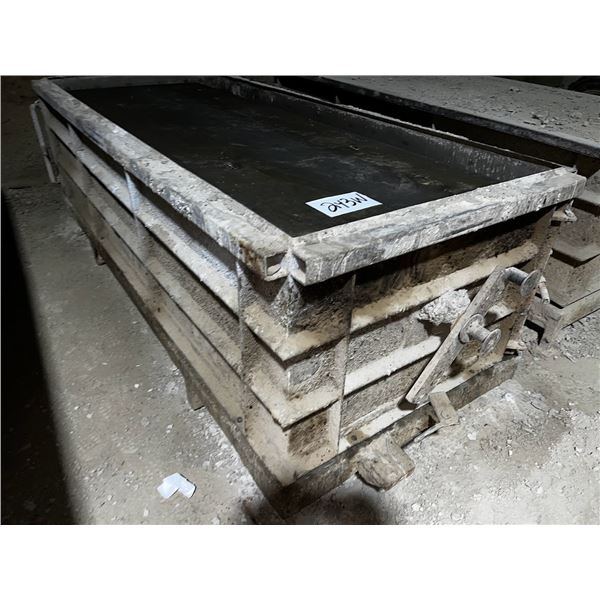 EAGLE CEMENT BURIAL VAULT MOLD/GOES WITH 227W