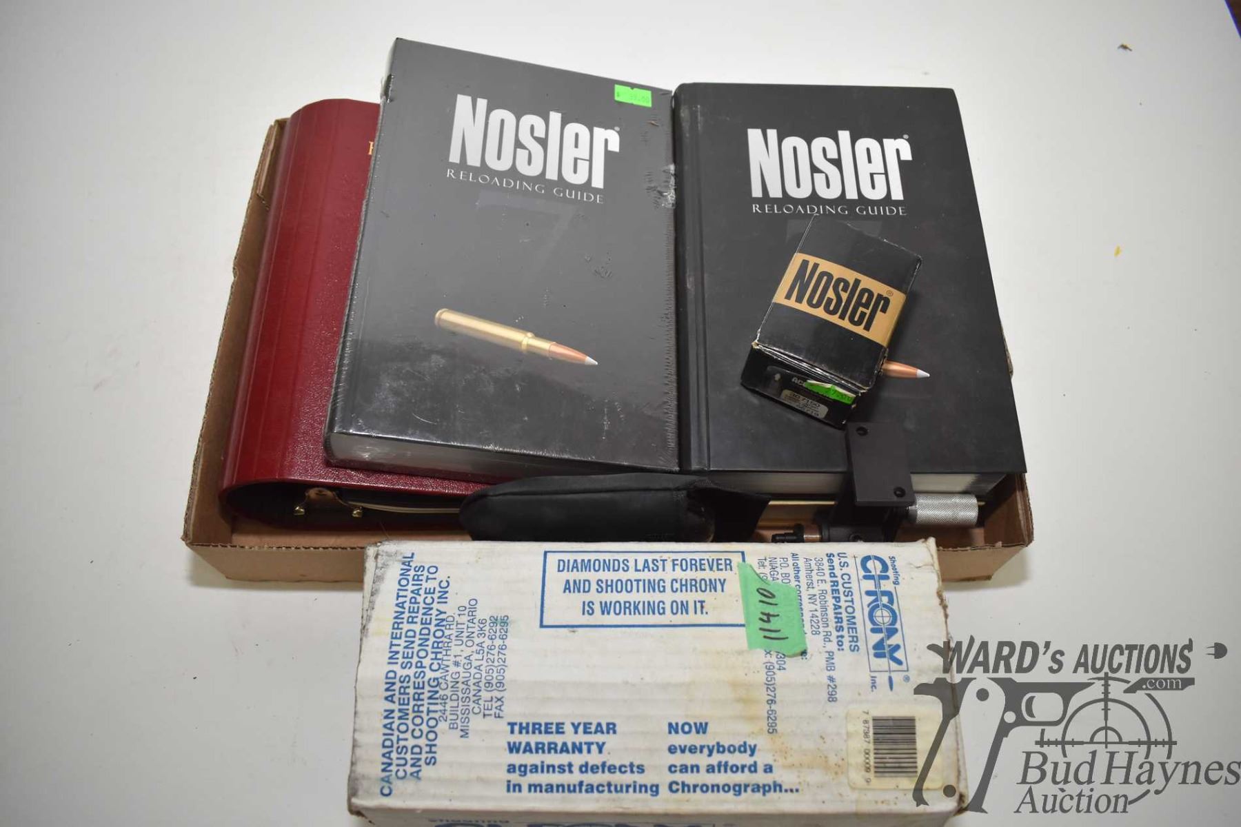 Selection of misc. including two Nosler reloading guides, Hornady ...
