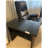 Image 2 : Leather Swivel Chair & Black Side Table 26Lx16Dx21H
