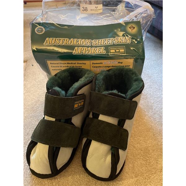 Australian Sheepskin Boots - Size Small