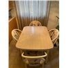Image 3 : Kitchen Table And 4 Chairs