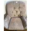 Image 2 : Tan/Brown Swivel Chair & Ottoman 36Hx36Dx32L