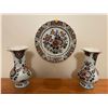 Image 1 : Delft Polychroom Holland Handwerk - 2 Vases With Decorative Plate