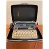 Image 1 : Electra 120 Old Fashion Typewriter - Made By Smith-Corona