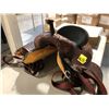 Image 2 : DOUBLE SADDLERY SADDLE