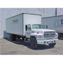 85 Ford Bobtail Box truck 24' bed