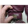 Image 2 : Pair of Vintage Reach Boxing Gloves - Made in Canada