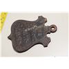 Image 2 : Brunswick Cast Iron Pool Chalk Counter-Weight - Rare?