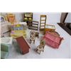 Image 5 : (25+) Assorted Dollhouse Furniture Pieces