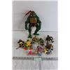 Image 1 : (8) Teenage Mutant Ninja Turtles Action Figures