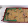 Image 3 : Vintage Monro Games Wooden Peg Hockey Game - No Puck