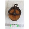 Image 1 : Wooden Pulley