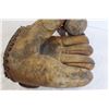 Image 3 : Vintage Baseball Glove & Baseball