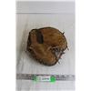 Image 1 : Vintage Spalding Catcher's Glove