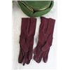 Image 4 : (2) Vintage Green Hats, (2) Purple Gloves