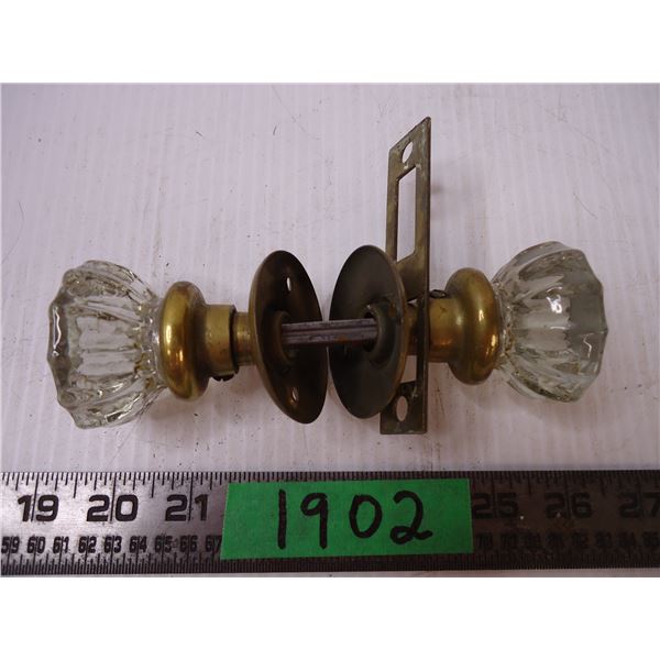 (1) Pair of 12 Point Crystal Doorknob Set