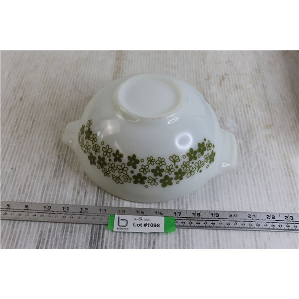 Pyrex Spring Blossom Green Crazy Daisy Cinderella Bowl