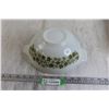 Image 1 : Pyrex Spring Blossom Green Crazy Daisy Cinderella Bowl