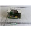 Image 1 : John Deere 1/16 Model "62" Tractor Replica (NIB)