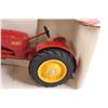 Image 3 : Massey Harris Model 102 Collector Edition Tractor 1/16 Scale (NIB)