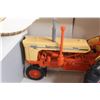 Image 2 : ERTL CASE "800" Tractor Replica 1/16 Scale (NIB)