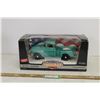 Image 1 : AmericanMuscle 1955 Chevy 3100 Stepside Die Cast Metal Replica 1/18 Scale (NIB)