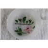 Image 2 : Merry Christmas Milk Glass Pan Decoration