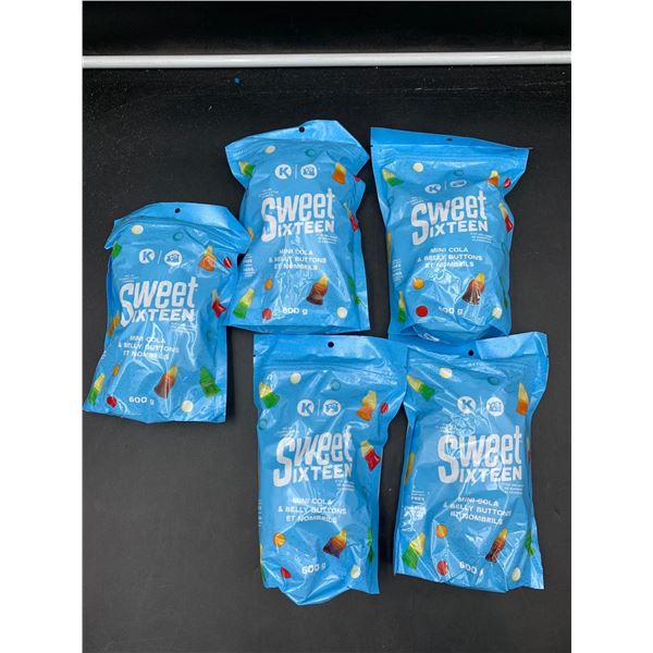 Sweet Sixteen Mini Cola & Belly Buttons (5 x 600g)