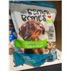 Image 3 : Zeus Better Bones Dog Treats Mini Almond Flavor Chicken Wrapped Bones 12x570g