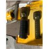 Image 3 : Performance Tool 12V Mini Spotlight & 2pc Flashlight Combo