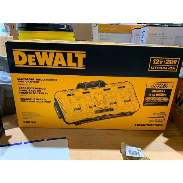 DeWalt Multi Port Simultaneous Fast Charger - 20V