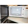 Image 3 : MICRO-ONDE PANASONIC 1100W, BLANC