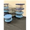 Image 3 : Pyrex Food Storage Containers with Lids