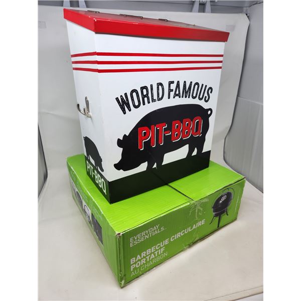 New Charcoal BBQ and Metal BBQ Paper Towel Holder