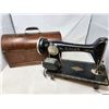 Image 1 : Antique Singer Sewing Machine