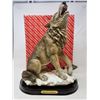 Image 2 : New Décor Den Collection Tall Wolf