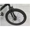 Image 8 : Hyper Spinner Boy's Black BMX Bike w/ Rear Pegs
