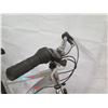 Image 2 : Schwinn High Timber Gray Youth/Adult Mountain Bike